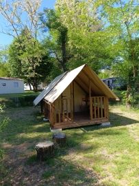 ça y est ! La "cyclo'tente" rejoint notre offre de logement atypique